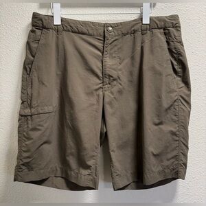 The North Face Cargo Shorts Zipper Pocket Lightweight Green Hiking Men's 36